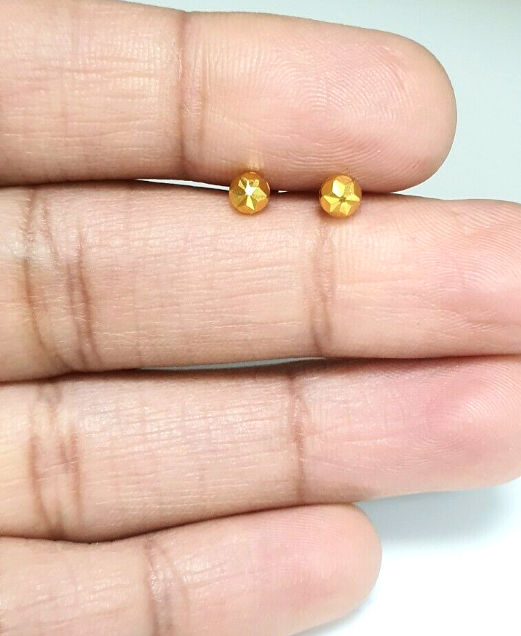 22kt gult guld diamant-slebet blomster runde børneøreringe, 3,6 mm
