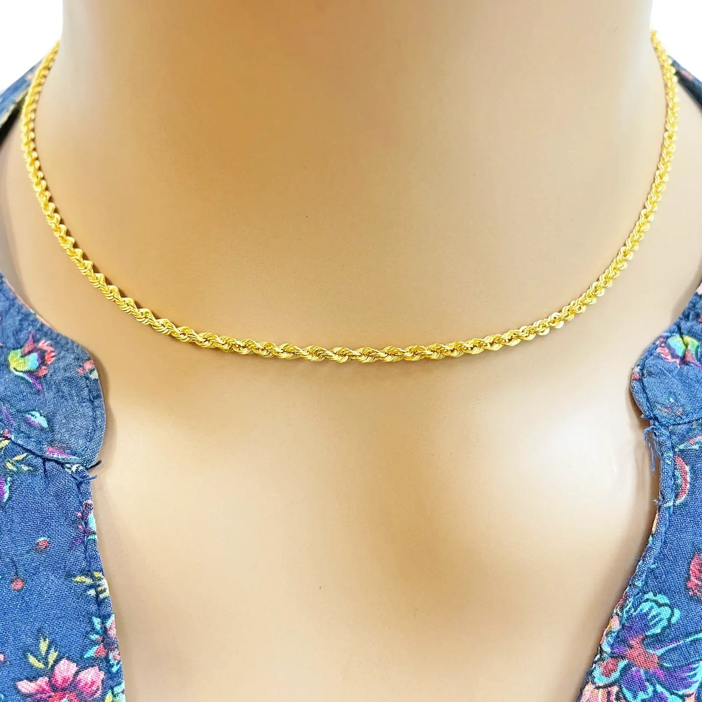 22ct Yellow Gold Lightweight Hollow Rope Chain Necklace 16 Inches 2.2mm Width