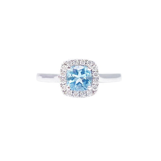 18 kt hvidguld akvamarin- og diamant halo klynge pudeformet ring 0,70 ct