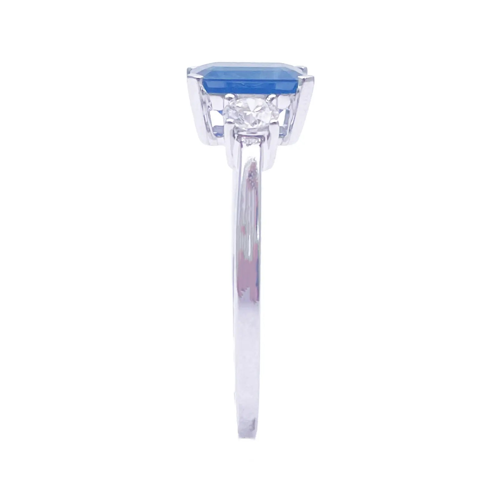 18ct Gold Sapphire Diamond Ring Natural Round & Emerald Cut Three-Stone 1.47ct  Diamond Ring