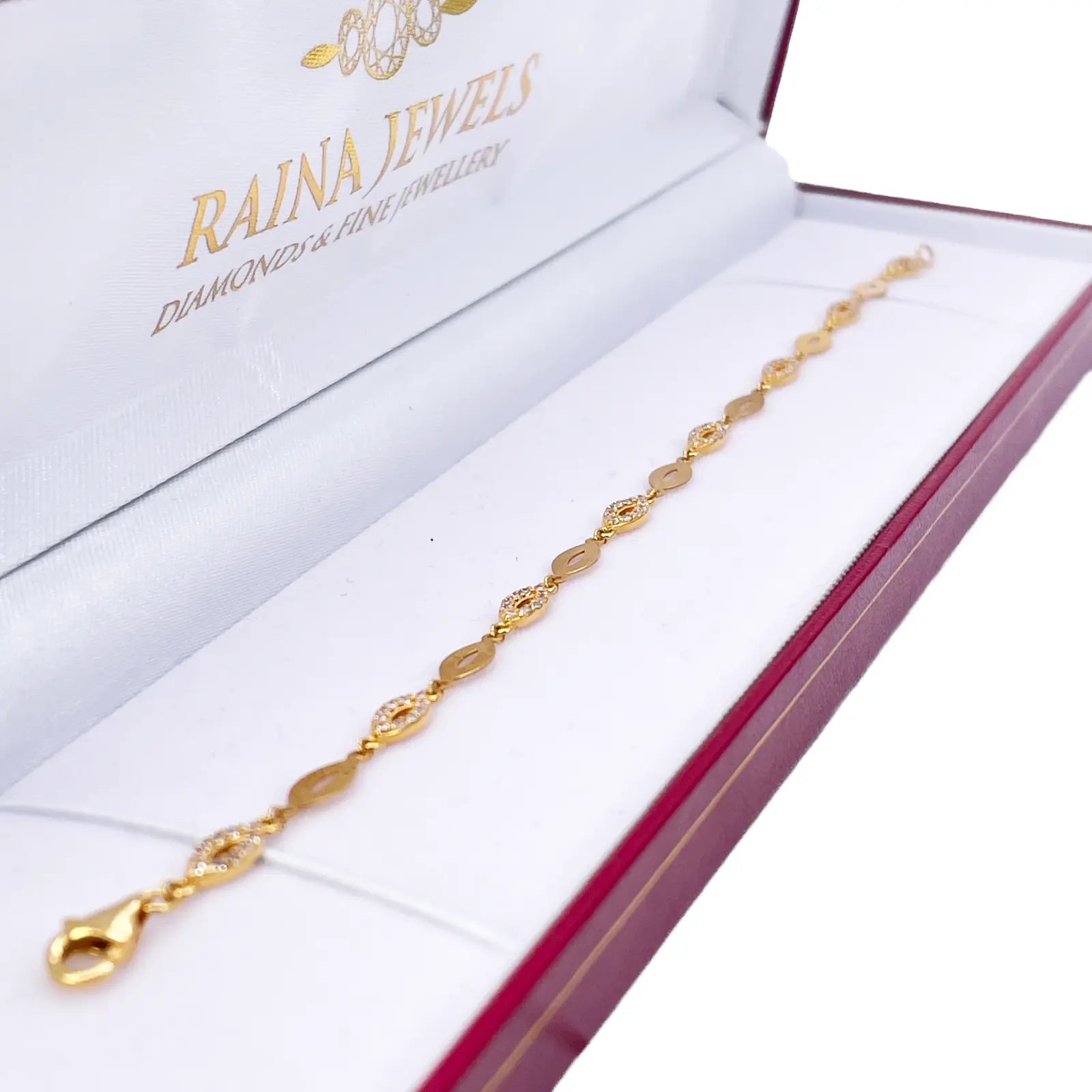22ct Yellow Gold Lightweight High Polished Bracelet 7'' inches 
