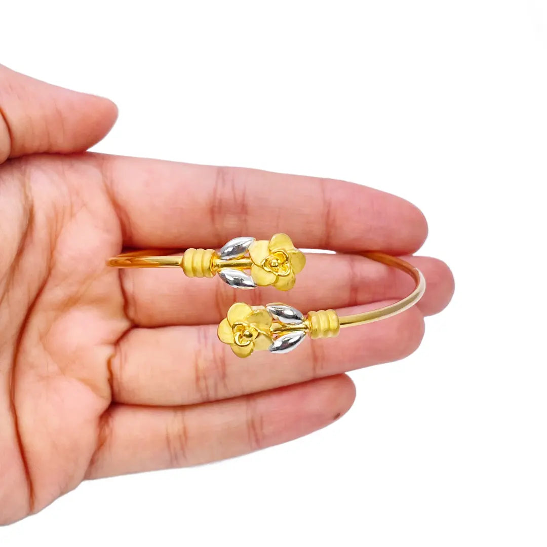 22ct Yellow Gold Two-Tone Ladies Flower Flexible Bangle Bracelet 