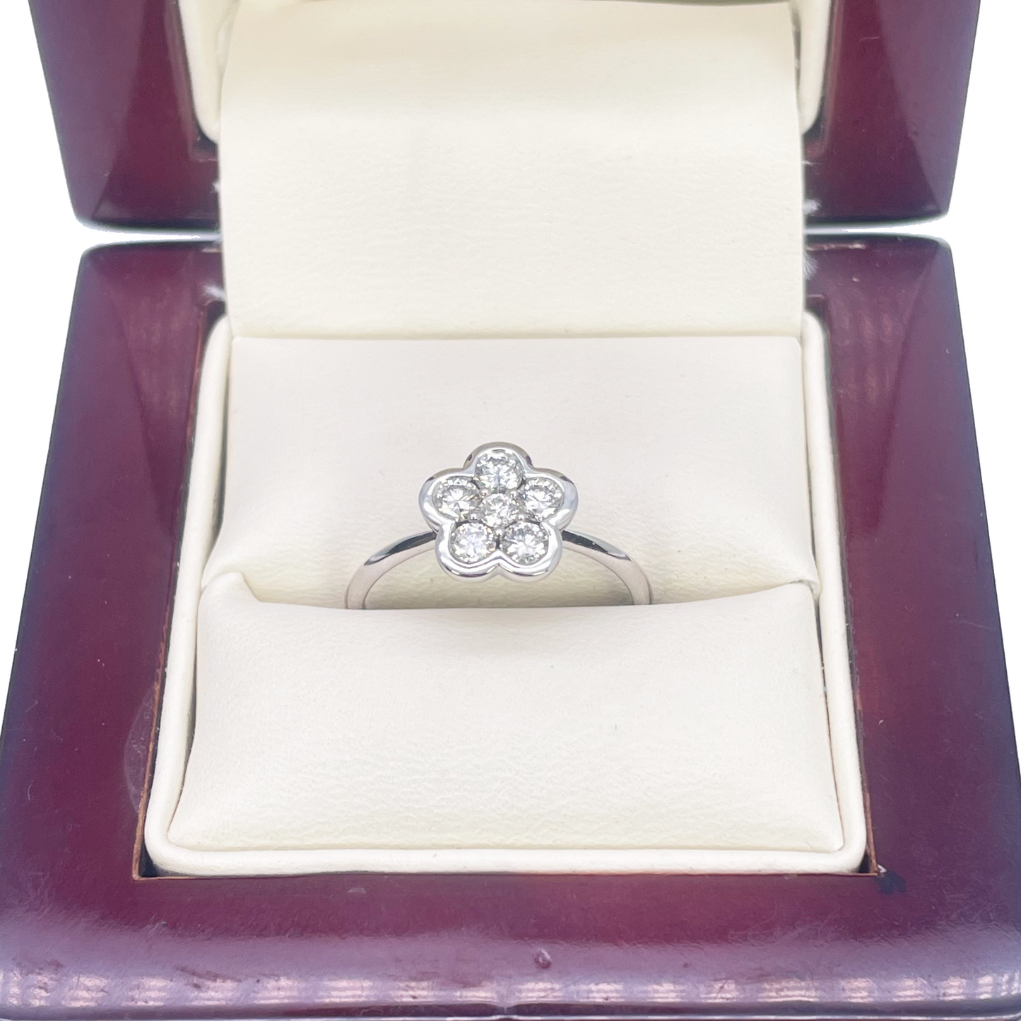 18 kt hvidguld elegant blomster diamant ring 0,46 ct