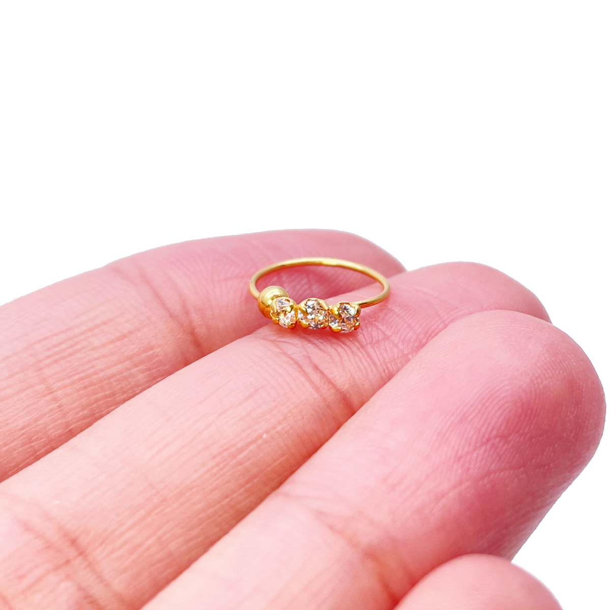 22 kt guldbelagt smuk lille ringformet huggie næsering 8,4 mm diameter