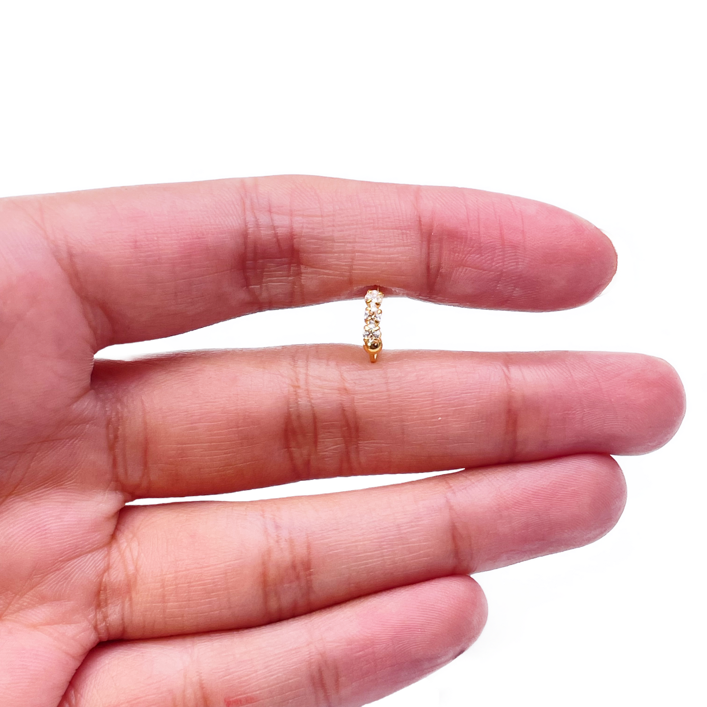 22 kt guldbelagt smuk lille ringformet huggie næsering 8,4 mm diameter