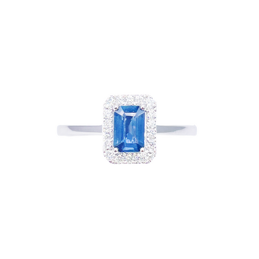 18 kt hvidguld smaragdslibet blå safir- og diamant-halo-ring 0,79 ct