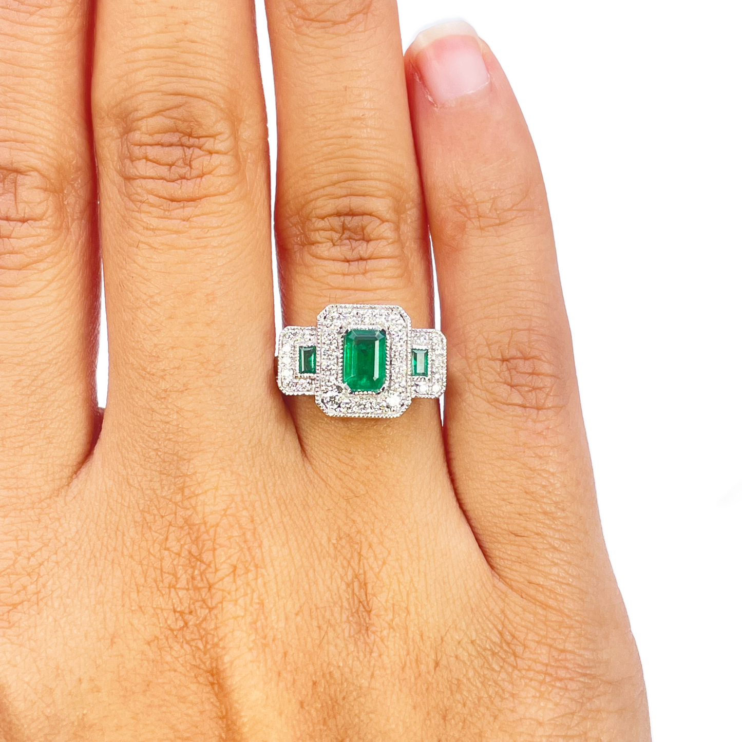 18kt guld naturlig smaragd diamant halo ring rund & smaragd slibning 0,95ct