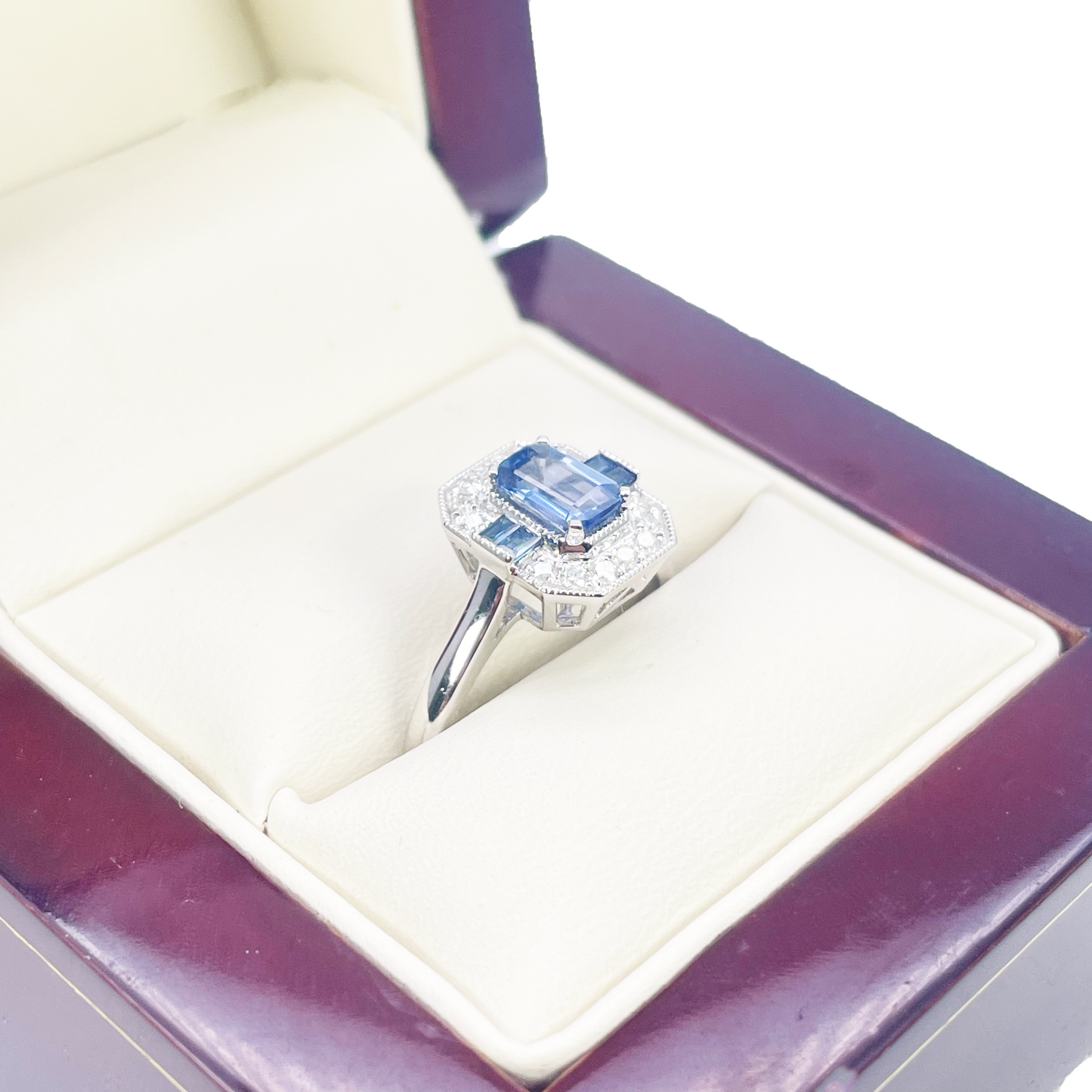 18kt guld naturlig safir diamant halo ring rund & smaragd slibning 1,00ct